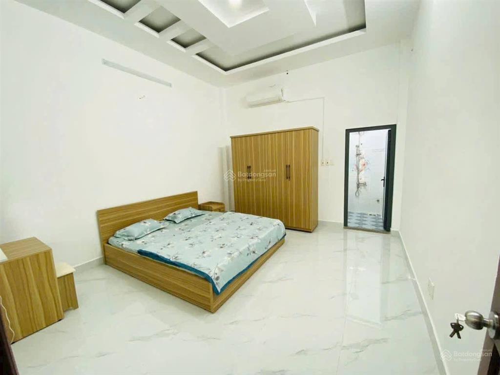 Khu phía bên sông  gigamall phạm văn đồng  2 tầng btct 100m2 (5x20)  hxh thông  hơn 9 tỷ tl