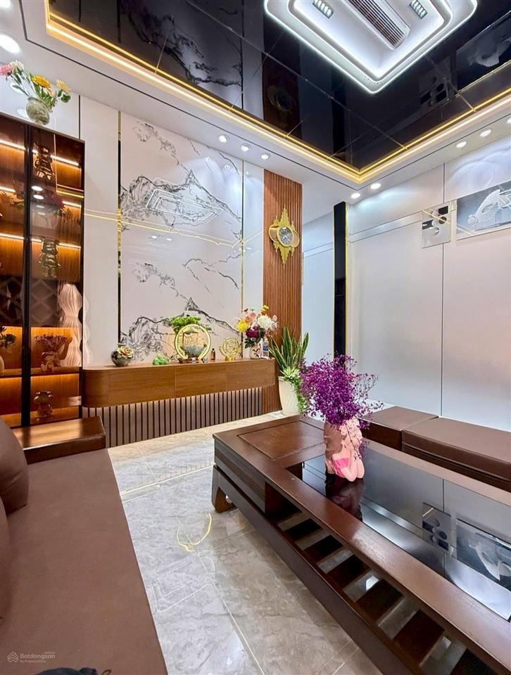 Hiệp bình chánh, gần gigamall, nhà đẹp 70m2, ngang 5m, chỉ hơn 5 tỷ