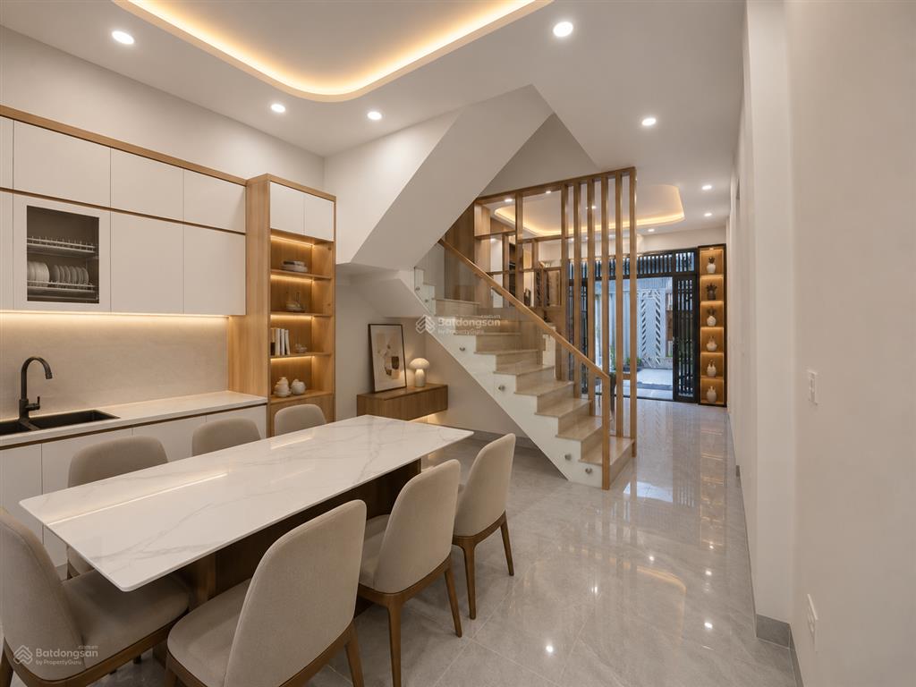 Xa lộ hà nội  80m2 x4 tầng, 4 phòng ngủ  chỉ nhỉnh 8 tỷ