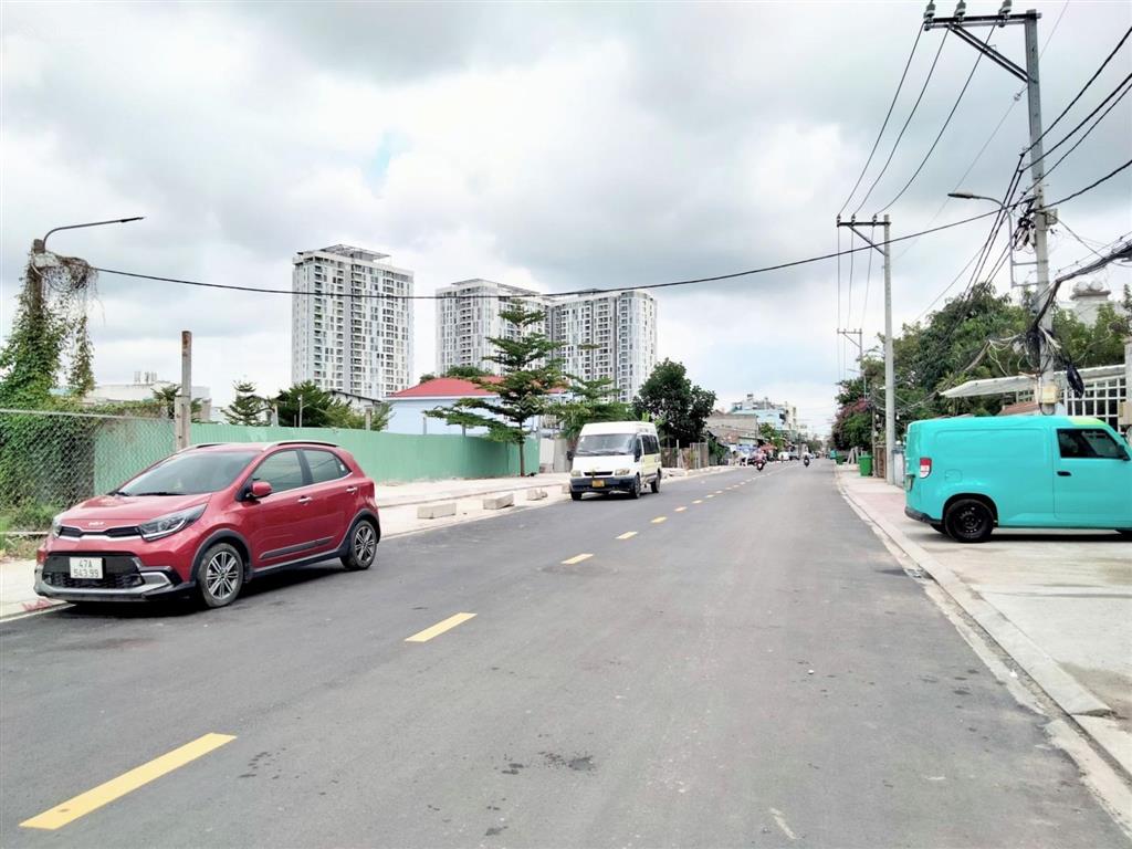 90m2 đất đối diện vạn phúc city  hiệp bình phước, quốc lộ 13  nhỉnh 6 tỷ