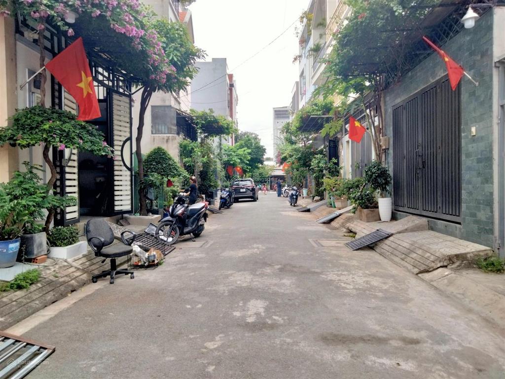 Đất xe hơi khu phân lô đẹp  60m2  4,6 tỷ  hiệp bình phước  quốc lộ 13