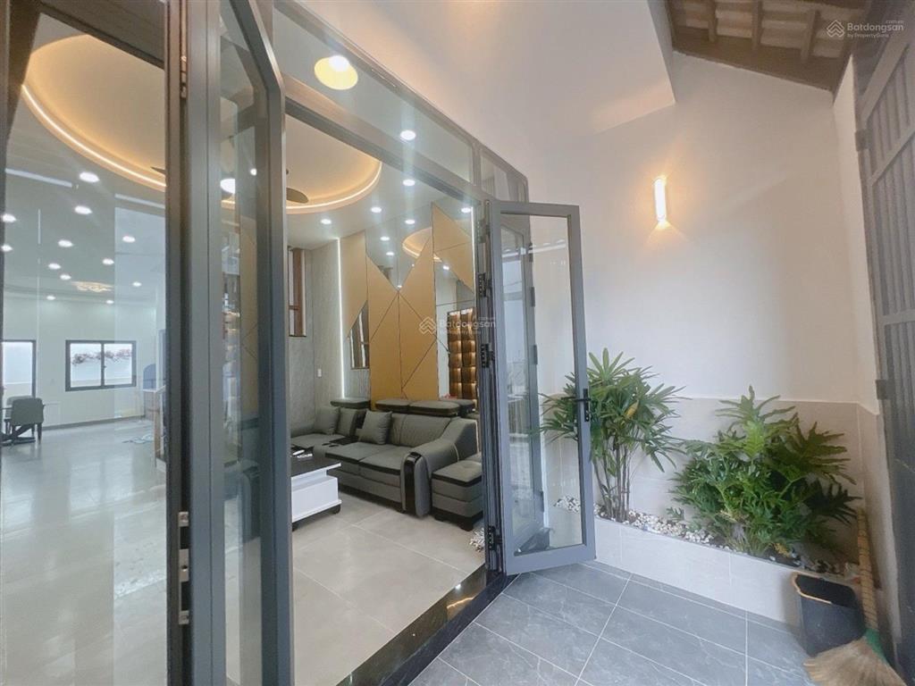 Nhà 60m2 x3 tầng, 4 phòng ngủ  hiệp bình chánh  sổ hồng