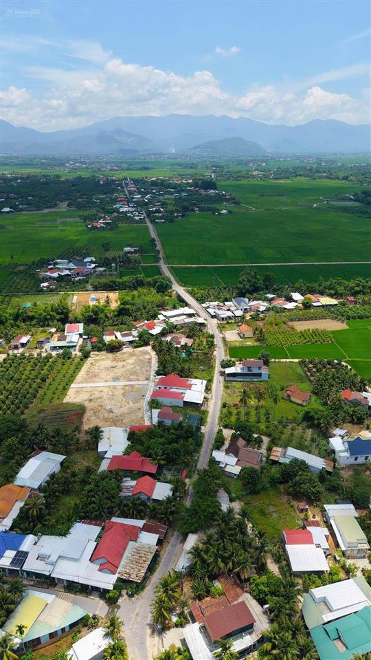 Cc bán lô full thổ suối tiên,diên khánh,ngay đường liên xã,cách hl39 750m,shr,giá chỉ 499 tr,100m2
