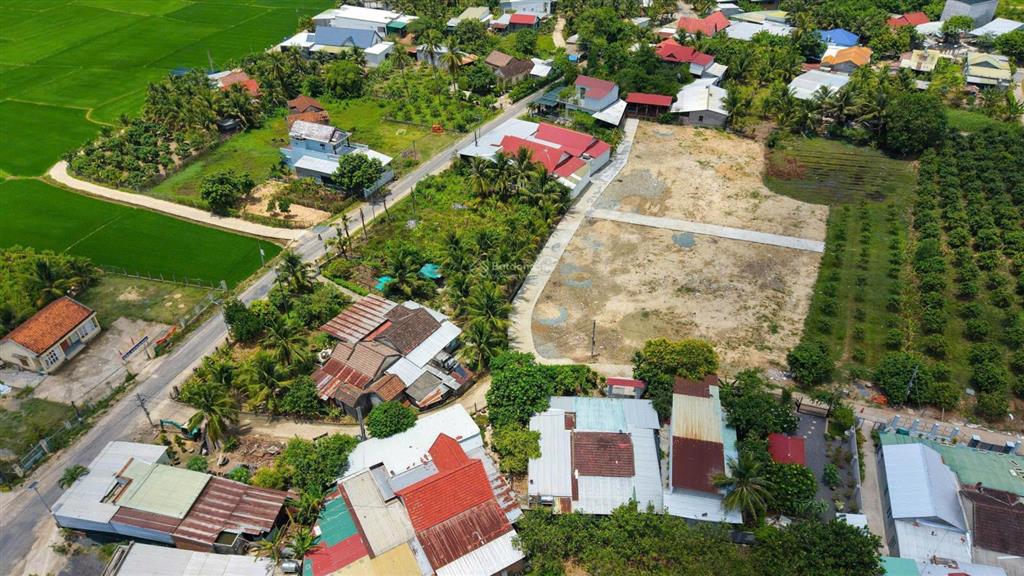 Cc bán lô full thổ suối tiên,diên khánh,ngay đường liên xã,cách hl39 750m,shr,giá chỉ 499 tr,100m2