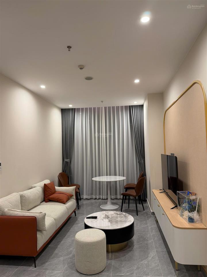 Bán căn hộ 2pn tại icon40 hạ long  view đẹp, đầy đủ tiện nghi, gi vận hành ngay giá 3,x tỷ