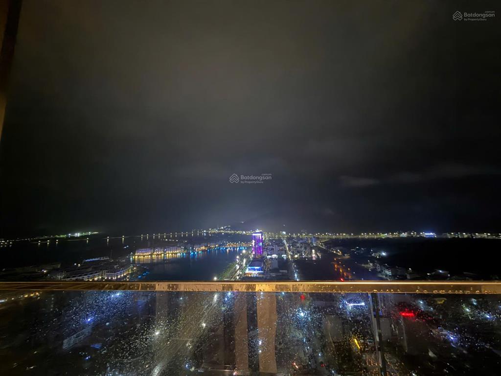 Bán căn hộ 2pn tại icon40 hạ long  view đẹp, đầy đủ tiện nghi, gi vận hành ngay giá 3,x tỷ