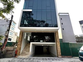 Tòa văn phòng cổ linh cực vip  7 tầng  4 mặt thoáng, trước mặt là vườn hoa điều hòa âm