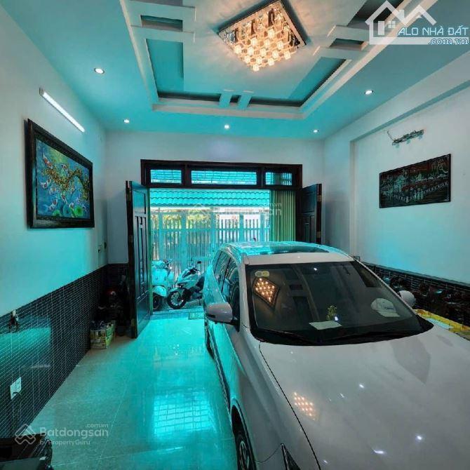 Chủ nhà ngộp bank 14tỷ giảm còn 11 tỷ  âu dương lân  hẻm xe hơi  110m2 quận 8 hoàn công đủ.