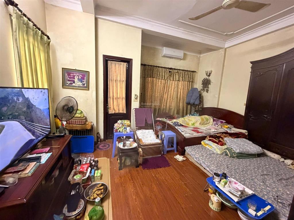 Khu vip nguyễn chí thanh  lô góc  phân lô  sổ đẹp  ô tô  dt 37m²/5 tầng/4,6m mt *15, x tỷ