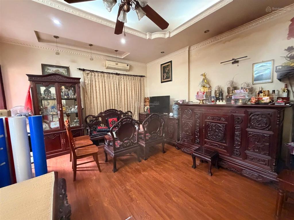 Khu vip nguyễn chí thanh  lô góc  phân lô  sổ đẹp  ô tô  dt 37m²/5 tầng/4,6m mt *15, x tỷ