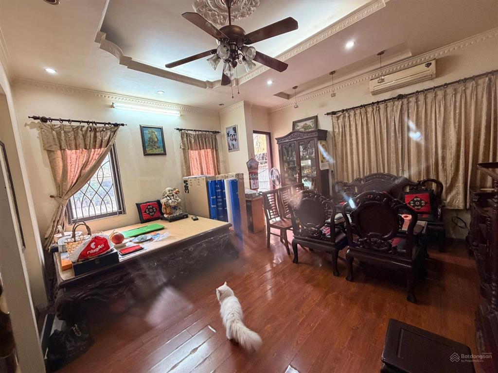 Khu vip nguyễn chí thanh  lô góc  phân lô  sổ đẹp  ô tô  dt 37m²/5 tầng/4,6m mt *15, x tỷ