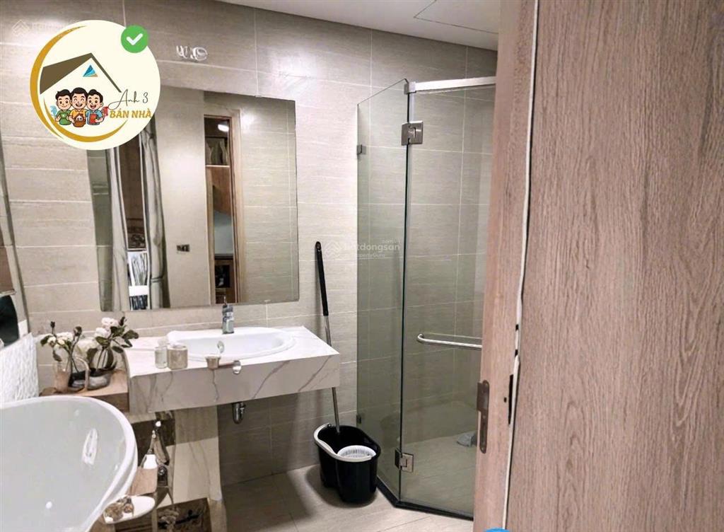 Cho thuê ch 2pn 2wc tại tây hồ riverview 0977 396 ***