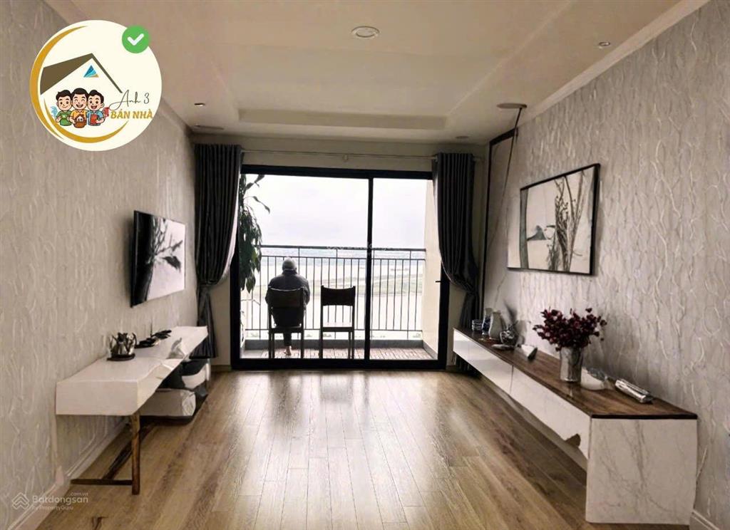 Cho thuê ch 2pn 2wc tại tây hồ riverview 0977 396 ***