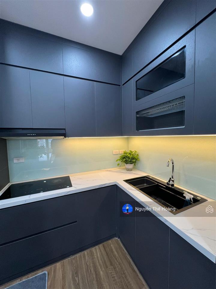 Giá thật, bán ch 3n  2wc 110m2 tòa c14. tầng trung bc thoáng mát, full nội thất, sổ đỏ, giá 8 tỷ