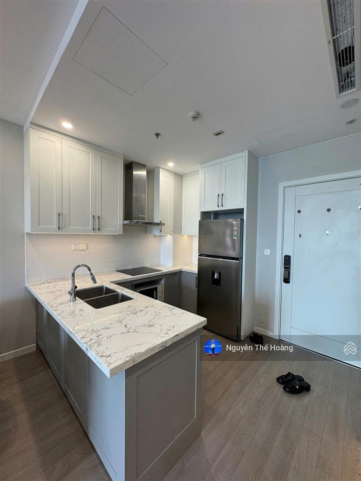 Giá thật, bán ch 3n  2wc 85m2 tòa handico. căn góc 2 mặt thoáng, tầng trung thoáng mát giá 115tr/m