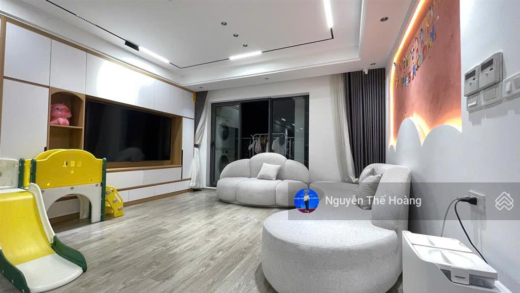 Giá thật, bán ch 3n  2wc 95m2 tòa handico 33, căn góc 2 ban công, tầng trung thoáng mát, full đồ