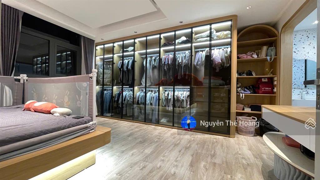 Giá thật, bán ch 3n  2wc 95m2 tòa handico 33, căn góc 2 ban công, tầng trung thoáng mát, full đồ