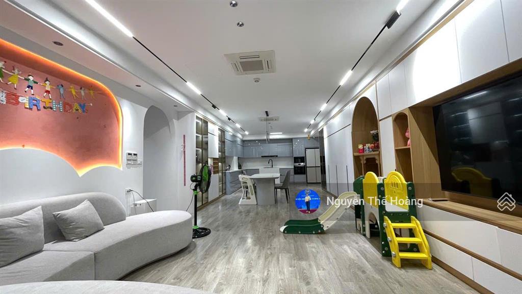 Giá thật, bán ch 3n  2wc 95m2 tòa handico 33, căn góc 2 ban công, tầng trung thoáng mát, full đồ