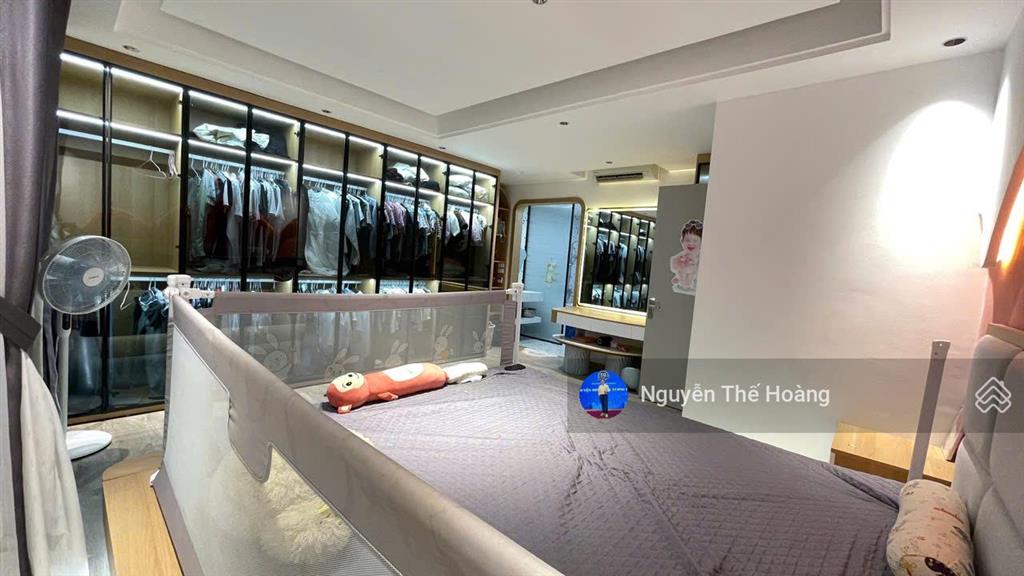 Giá thật, bán ch 3n  2wc 95m2 tòa handico 33, căn góc 2 ban công, tầng trung thoáng mát, full đồ