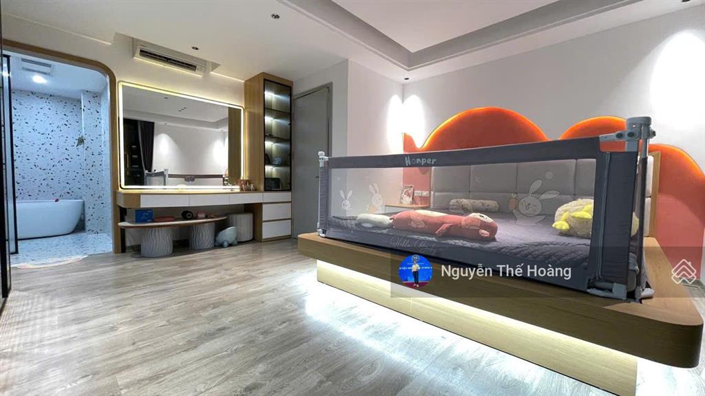 Giá thật, bán ch 3n  2wc 95m2 tòa handico 33, căn góc 2 ban công, tầng trung thoáng mát, full đồ