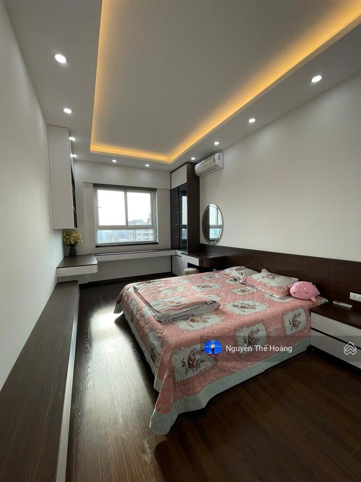 Giá thật, bán ch 3n  3wc, 151m2 tòa 34t  thnc. tầng trung bc thoáng mát, full nội thất, sổ đỏ sẵn