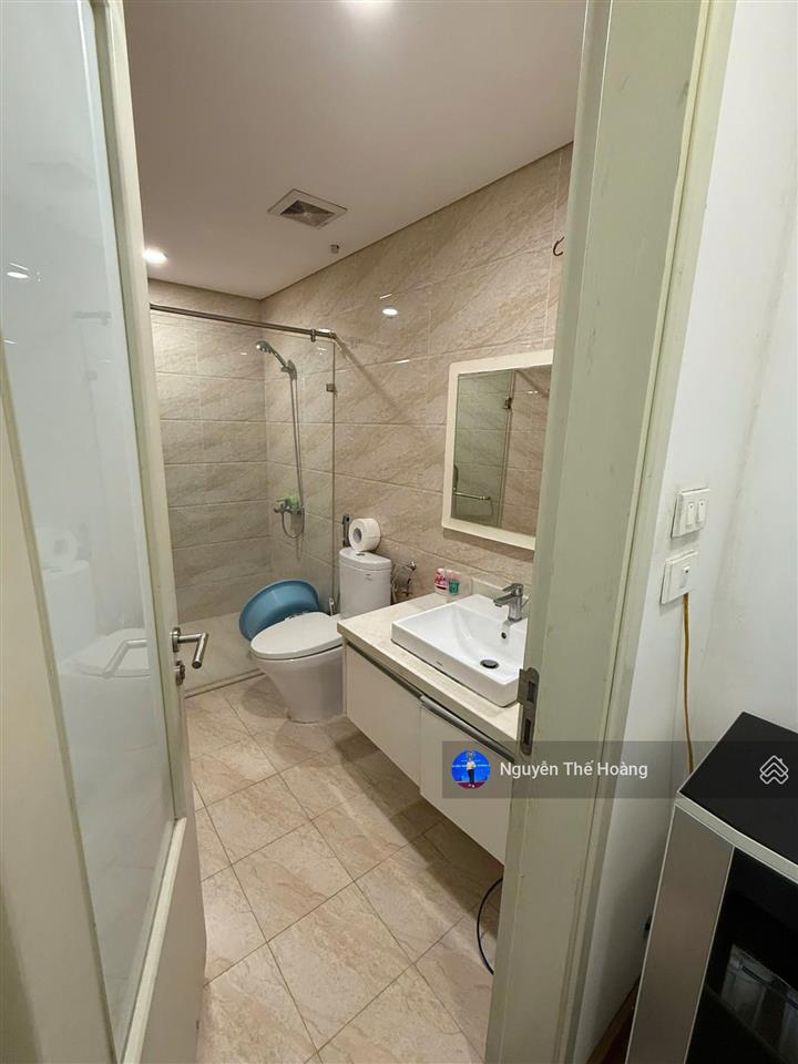 Giá thật, bán ch 3n  2wc, 116m2 tòa 17t. tầng trung ban công thoáng mát, full nội thất đẹp, sổ đỏ