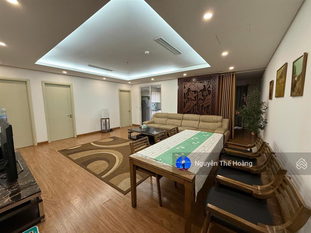 Giá thật, bán ch 3n  2wc, 116m2 tòa 17t. tầng trung ban công thoáng mát, full nội thất đẹp, sổ đỏ