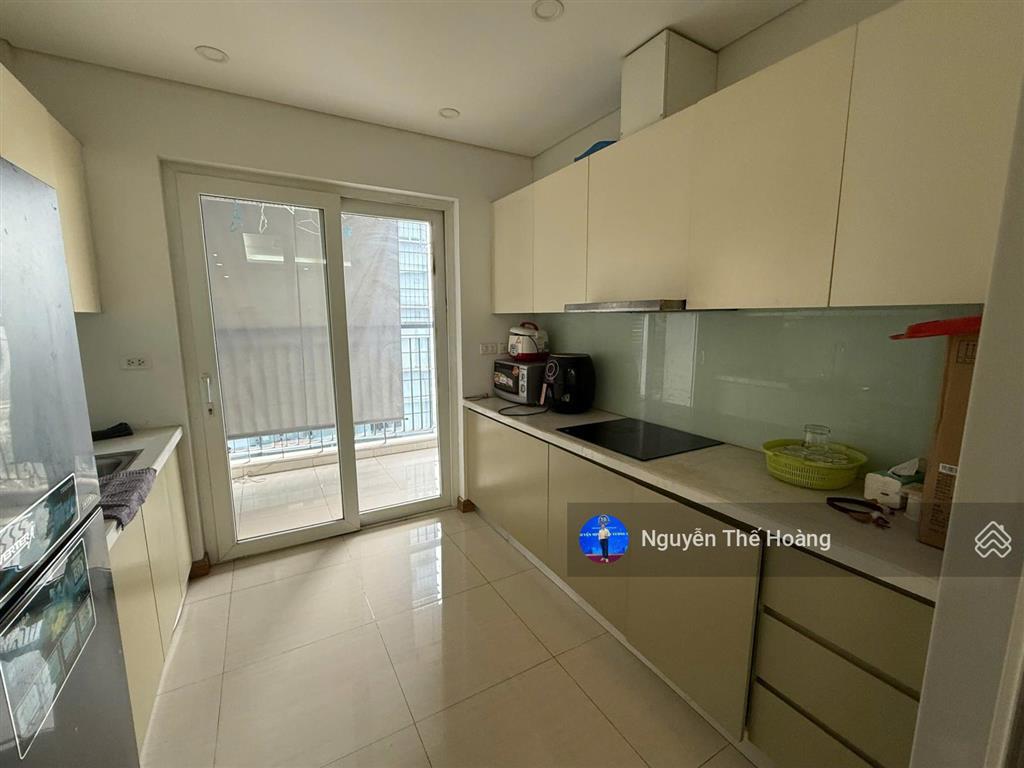 Giá thật, bán ch 3n  2wc, 116m2 tòa 17t. tầng trung ban công thoáng mát, full nội thất đẹp, sổ đỏ