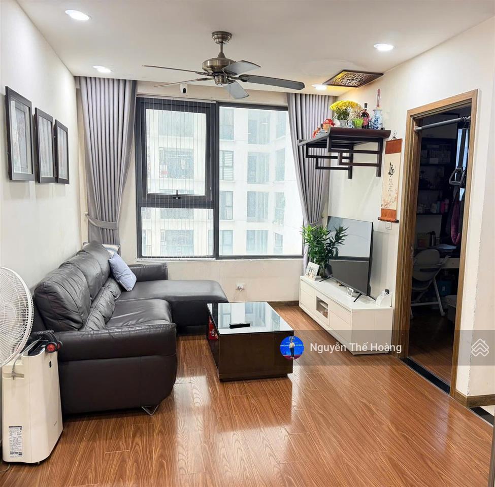 Giá thật, bán ch 2n  2wc, 67m2 tòa eco green. tầng trung bc đông nam, full nội thất, sổ đỏ, giá 5
