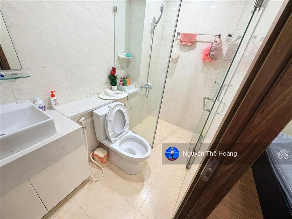 Giá thật, bán ch 2n  2wc, 67m2 tòa eco green. tầng trung bc đông nam, full nội thất, sổ đỏ, giá 5