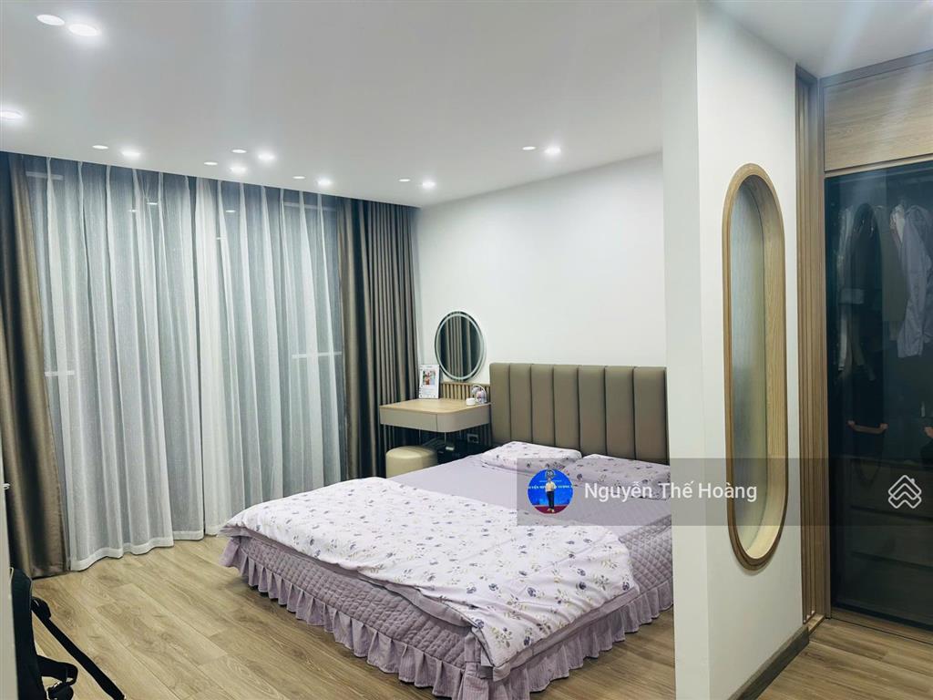 Giá thật, bán ch 3n  2wc 90m2 tòa goldseason. tầng trung bc mát mẻ, full nội thất, sổ đỏ giá 11.5t