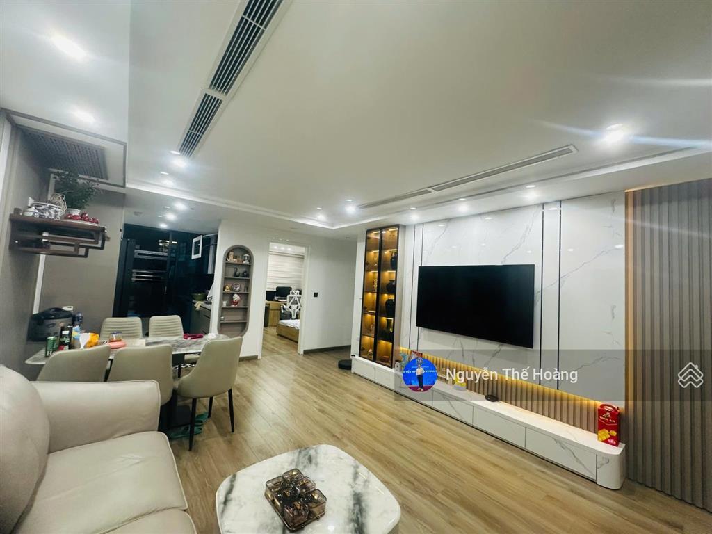 Giá thật, bán ch 3n  2wc 90m2 tòa goldseason. tầng trung bc mát mẻ, full nội thất, sổ đỏ giá 11.5t