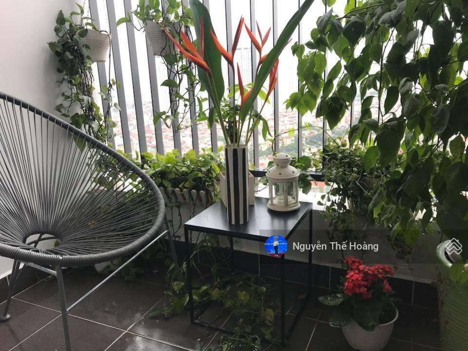 Giá thật, bán ch 2n  2wc 90m2 tòa goldenpalm. tầng trung bc thoáng mát, full nội thất, sổ đỏ sẵn
