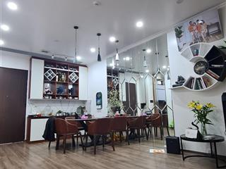 Gia đình cần bán căn hộ 3 ngủ tòa thống nhất, bc thoáng mát, full nội thất đẹp, sổ đỏ, giá 100tr/m2