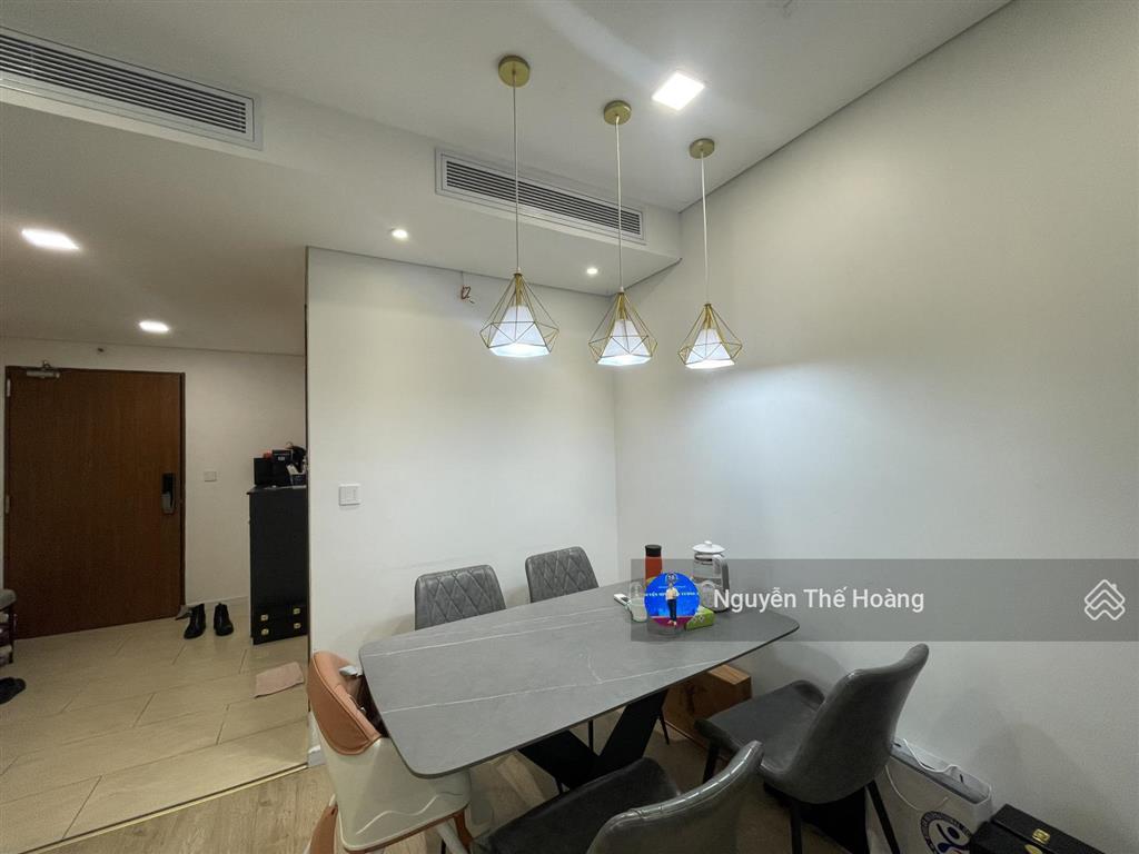 Gia đình cần bán ch 3n  2wc, 100m2 tòa rivera. tầng trung bc mát mẻ, full nội thất, sổ đỏ, giá 9 t