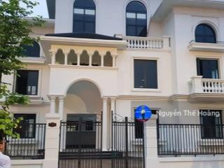 Ttôi cần bán căn song lập 150m2, mặt đường mộc lan. nhà đã hoàn thiện, đầy đủ nội thất, tây trạch