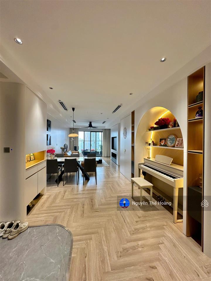 Giá thật, bán ch 120m2 3n  2wc tòa imperia. tầng trung bc thoáng mát, full nội thất đẹp, sổ đỏ sẵn