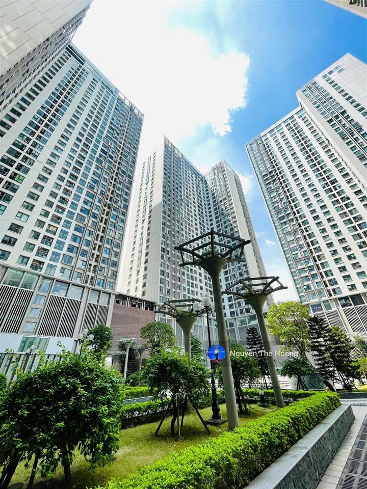 Giá thật, bán căn góc 3n  2wc, 106m2 tòa ecogreen. tầng trung bc thoáng mát, full nội thất, sổ đỏ
