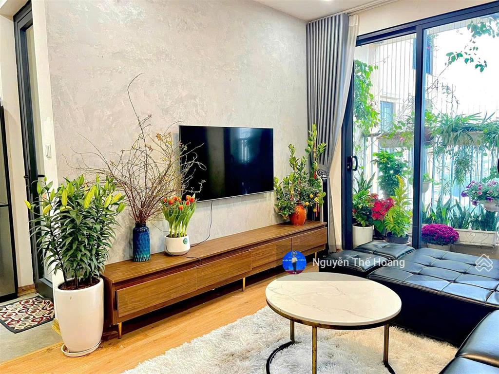 Giá thật, bán ch 2n  2wc 85m2 tòa pandora. tầng trung bc thoáng mát, full nội thất, sổ đỏ, 7.7 tỷ