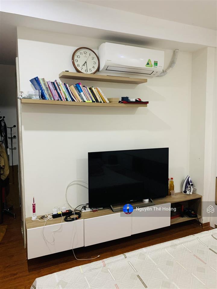 Giá thật, bán ch 2n  2wc 65m2 tòa handiresco. tầng trung bc thoáng mát, nội thất đầy đủ, sổ đỏ sẵn