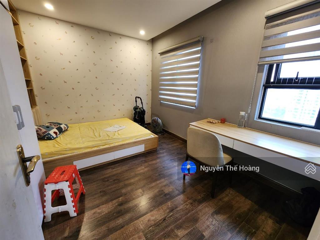 Giá thật, bán ch 3n  2wc 100m² tòa goldseason. tầng trung 2 mặt thoáng, full nội thất đẹp, sổ đỏ