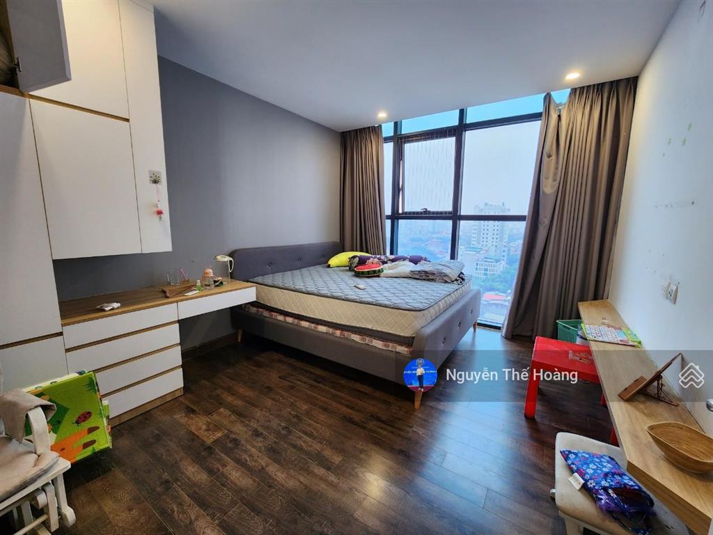 Giá thật, bán ch 3n  2wc 100m² tòa goldseason. tầng trung 2 mặt thoáng, full nội thất đẹp, sổ đỏ