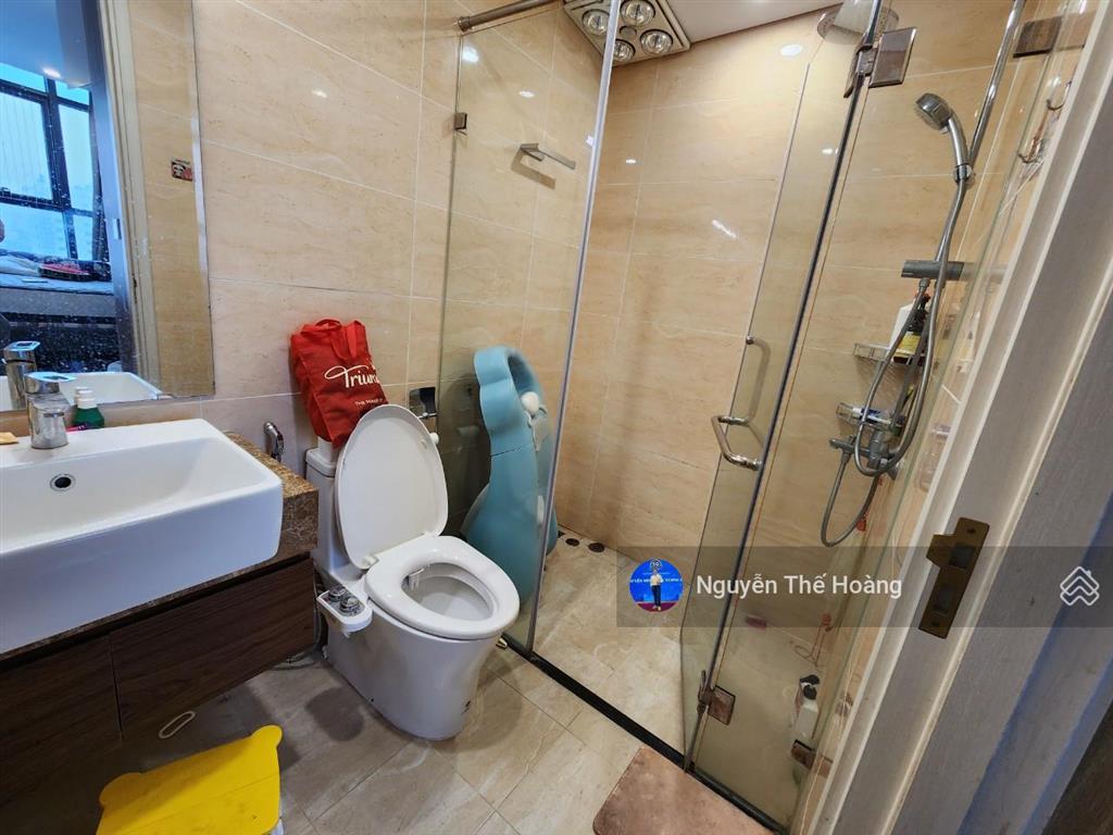 Giá thật, bán ch 3n  2wc 100m² tòa goldseason. tầng trung 2 mặt thoáng, full nội thất đẹp, sổ đỏ