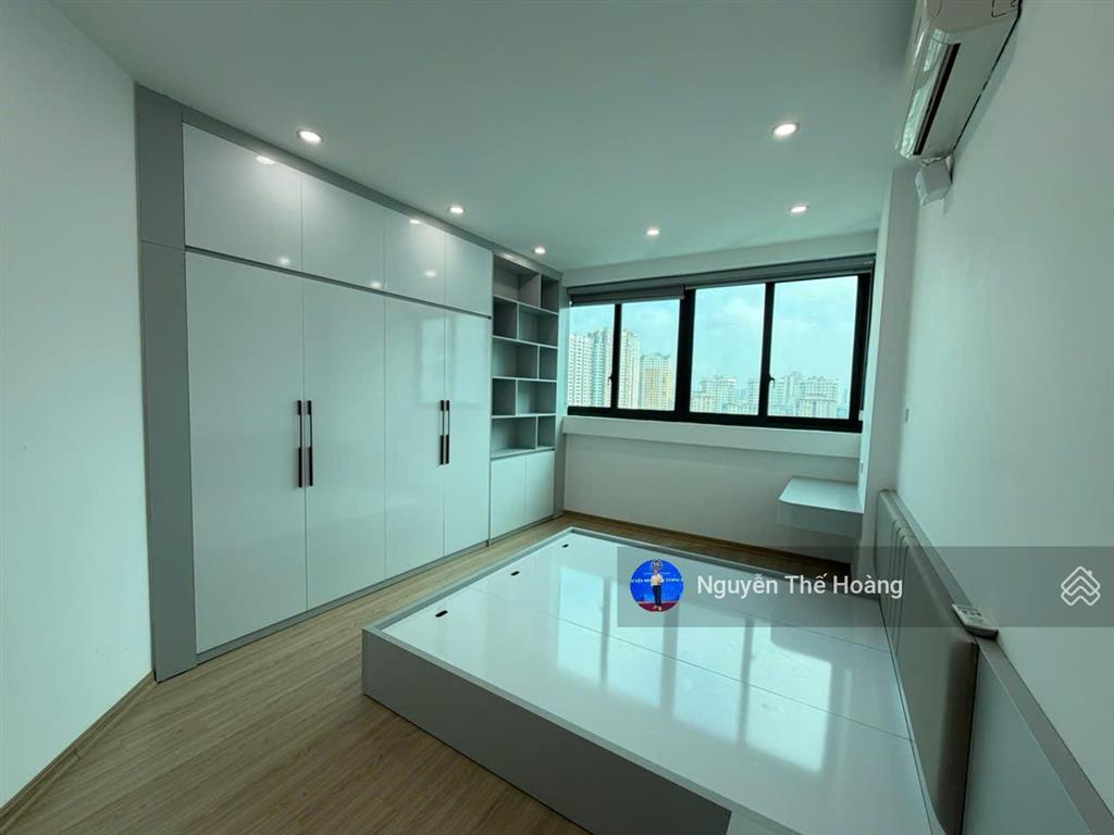 Giá thật, bán ch 2n  2wc 60m2 tòa thnc. tầng trung bc thoáng mát, nội thất đầy đủ, sổ đỏ sẵn