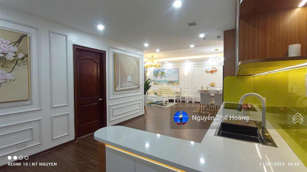 Giá thật, bán ch 3n  2wc 115m2 tòa vinaconex. tầng trung bc thoáng mát, nội thất đầy đủ, sổ đỏ sẵn