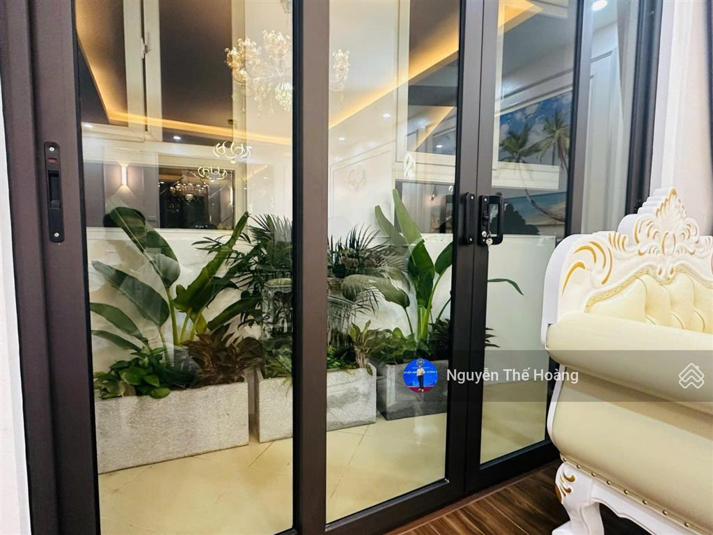 Giá thật, bán ch 3n  2wc 115m2 tòa vinaconex. tầng trung bc thoáng mát, nội thất đầy đủ, sổ đỏ sẵn