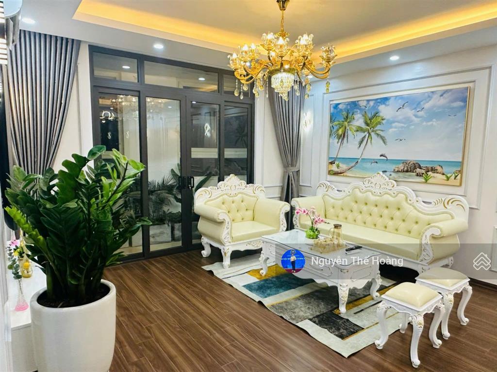 Giá thật, bán ch 3n  2wc 115m2 tòa vinaconex. tầng trung bc thoáng mát, nội thất đầy đủ, sổ đỏ sẵn