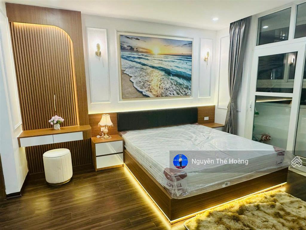 Giá thật, bán ch 3n  2wc 115m2 tòa vinaconex. tầng trung bc thoáng mát, nội thất đầy đủ, sổ đỏ sẵn