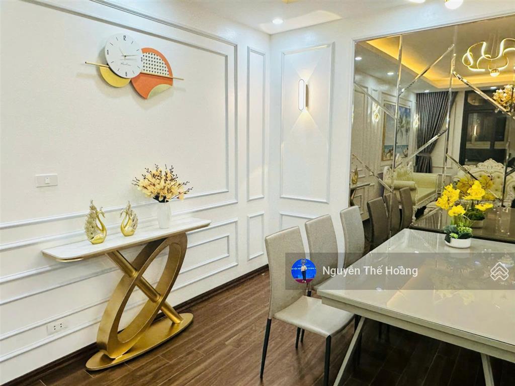 Giá thật, bán ch 3n  2wc 115m2 tòa vinaconex. tầng trung bc thoáng mát, nội thất đầy đủ, sổ đỏ sẵn