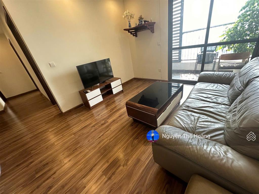 Giá thật, bán ch 2n  2wc 83,2m2 tòa goldenpalm. tầng trung bc thoáng mát, full nội thất, sổ đỏ